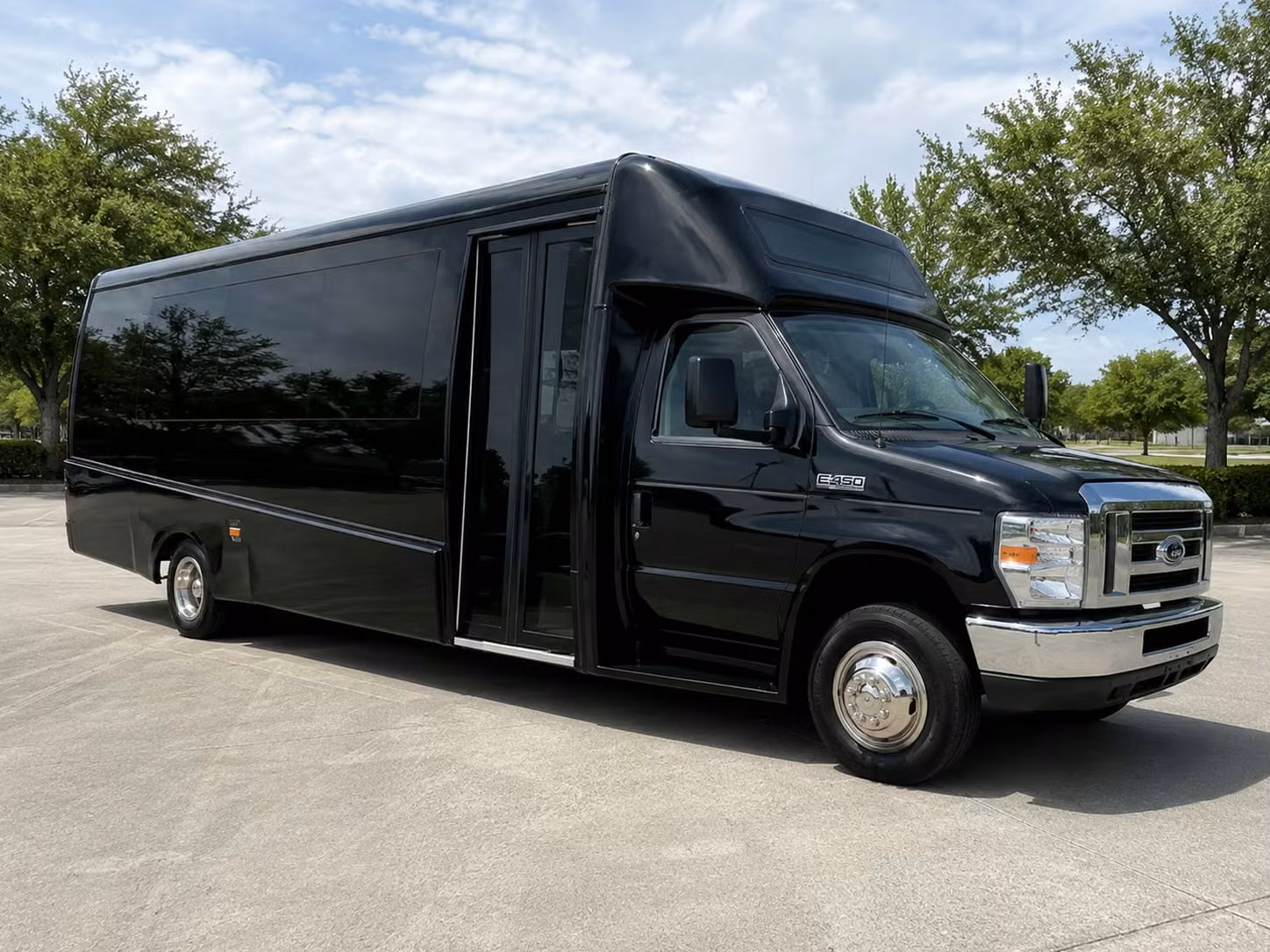 18 passenger minibus