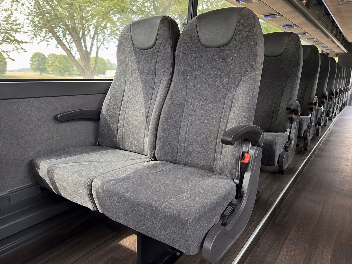 busrentalwarren com makes finding warren bridal party transportation fast and easy