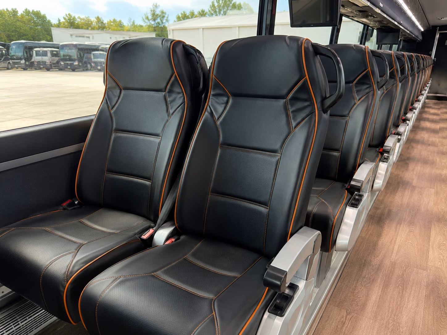 detroit lions game day buses from warren to ford field