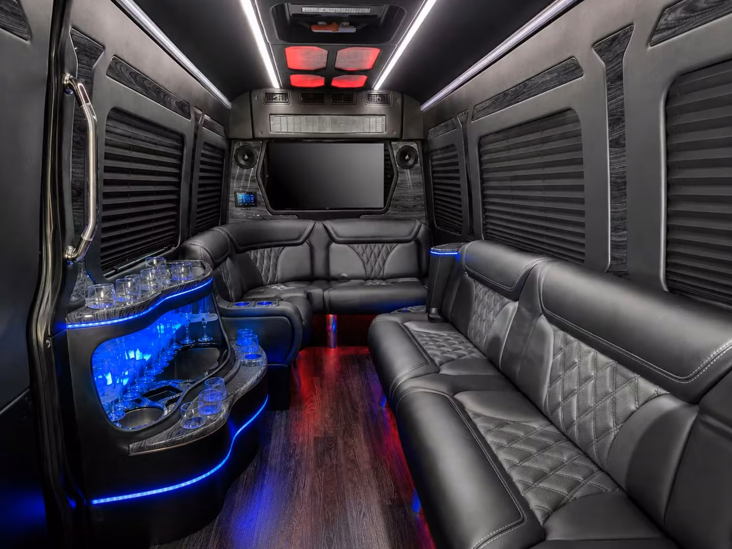 finding group transportation for workforce events and corporate outings in warren is easy