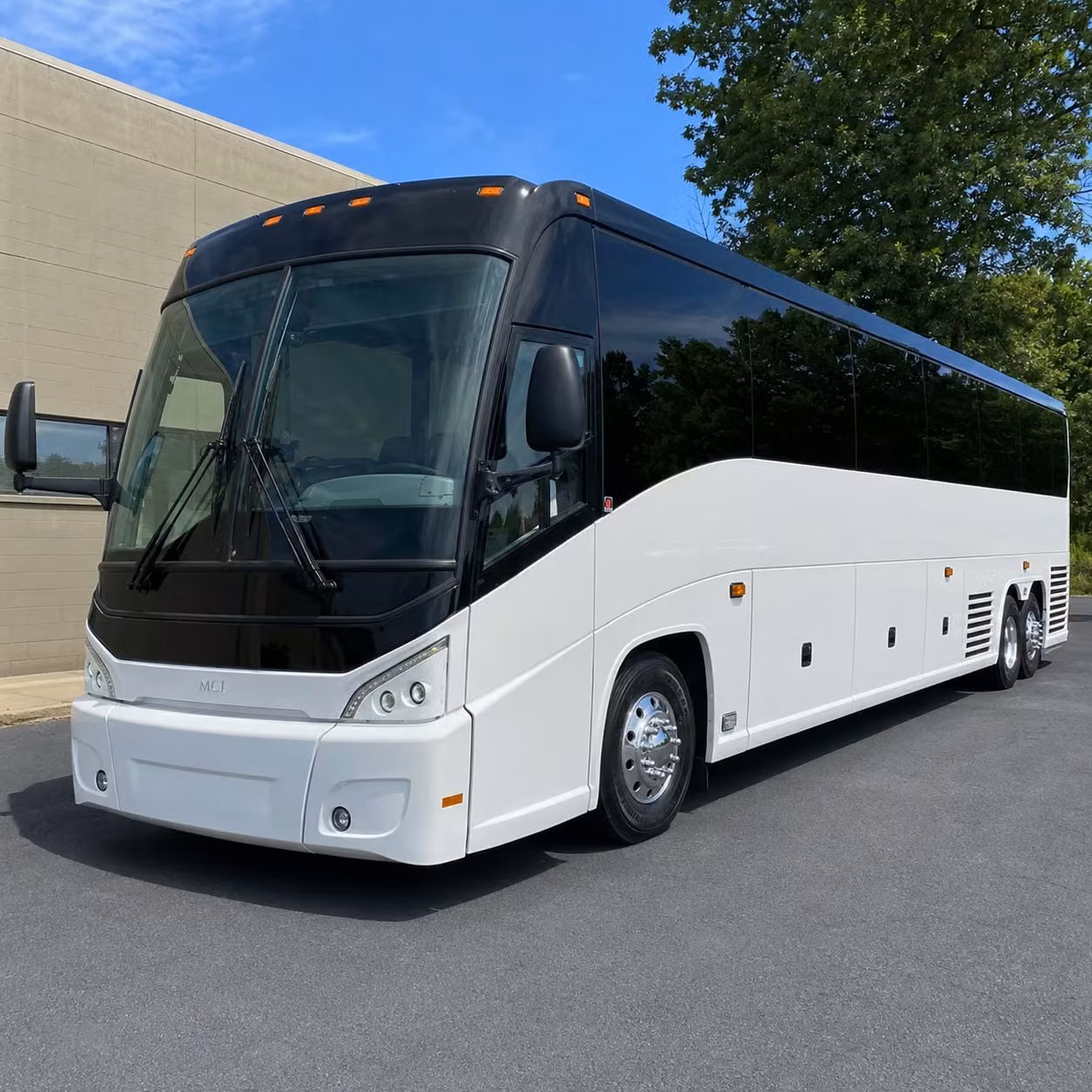 plan a multi day charter bus trip from warren to chicago columbus or beyond