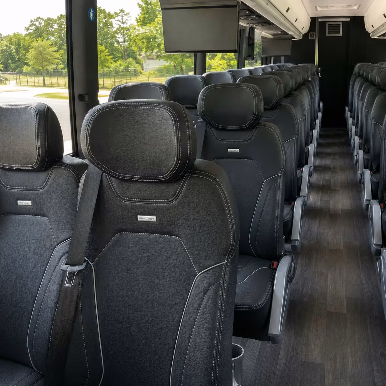 warren charter bus hero 2