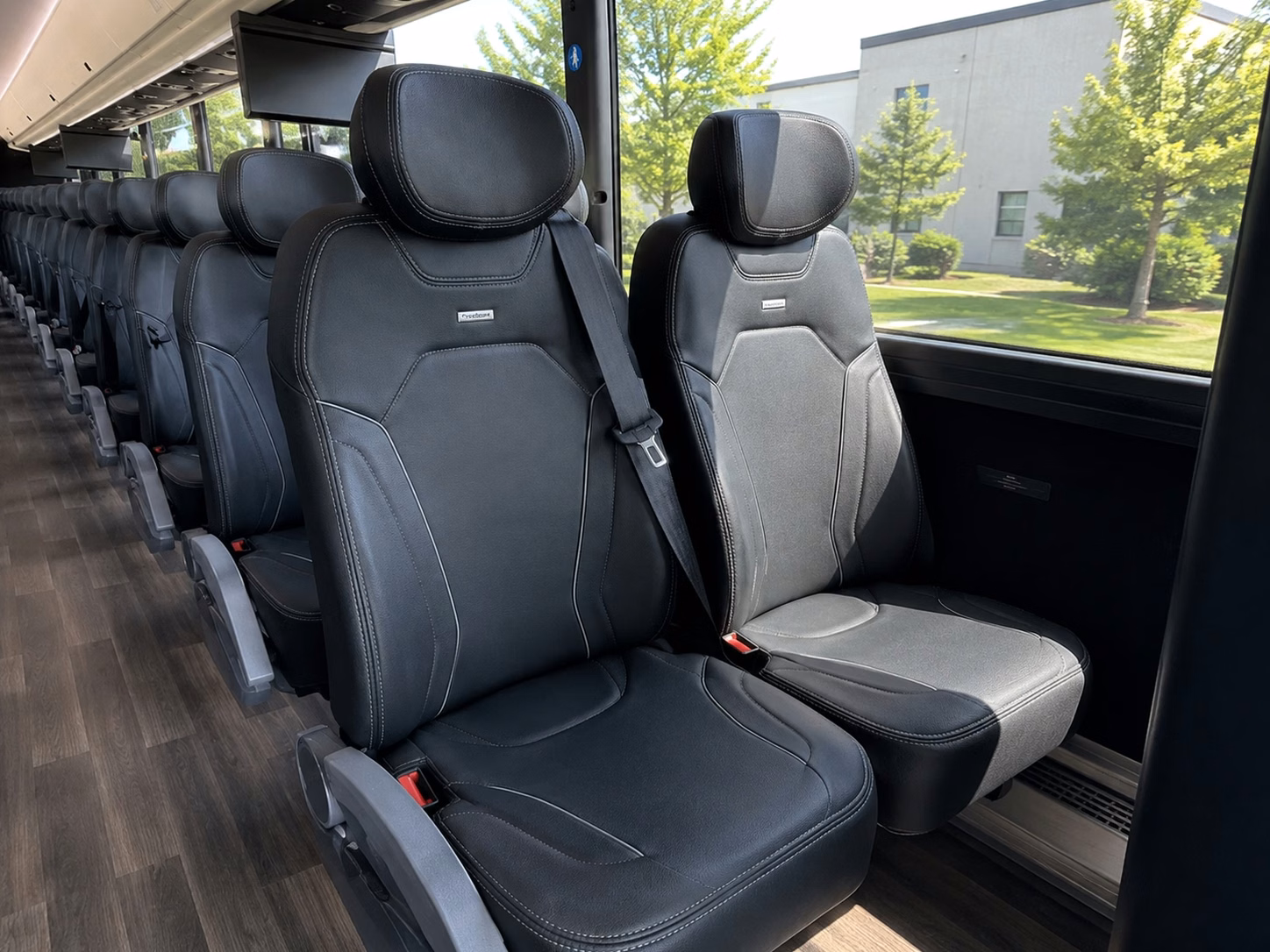 warren wedding venue shuttle services that keep your day on schedule